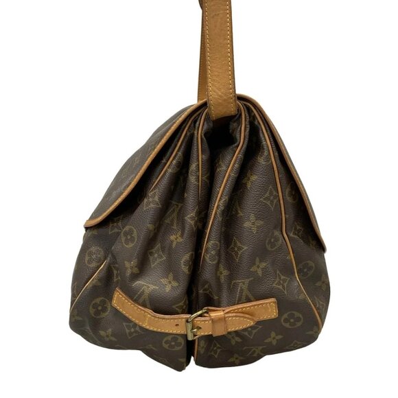 LOUIS VUITTON Saumur 35 Monogram Shoulder Bag Monogram Canvas 490-090125 - Picture 4 of 14